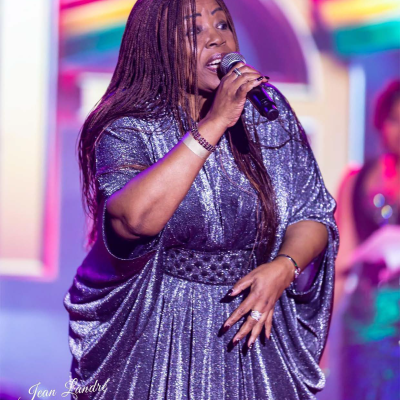 Sonti Mndebele Live Perfomance